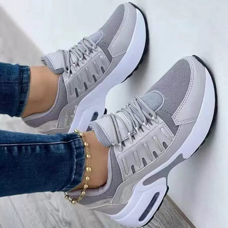 Lace Up Round Toe Sneakers